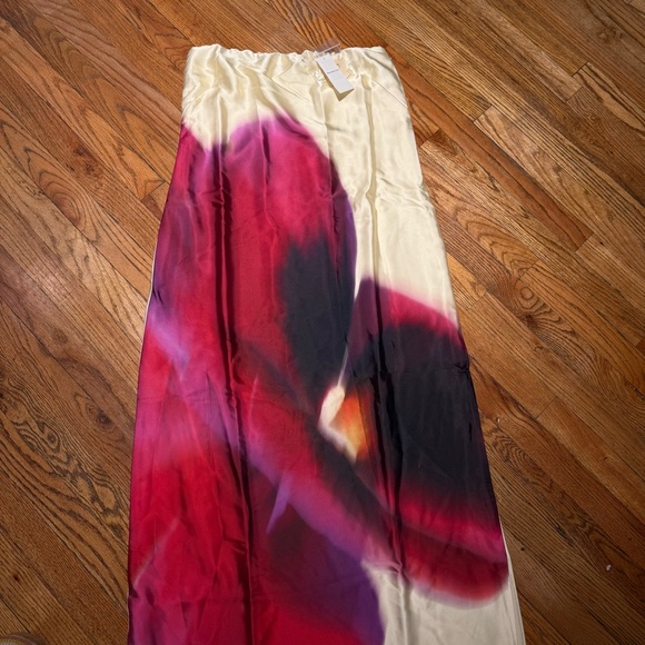 NWT! Abercrombie & Fitch Strapless Dress in Cream & Red Floral Wedding/Vacation - Picture 7 of 11